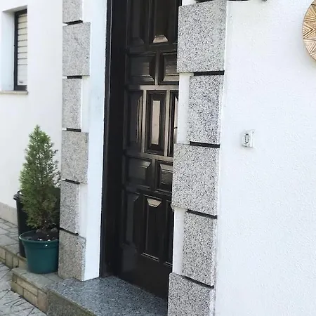 Playa Y Piscina En Сasa de vacaciones Nigrán