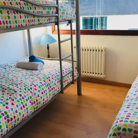 Playa Y Piscina En Nigrán