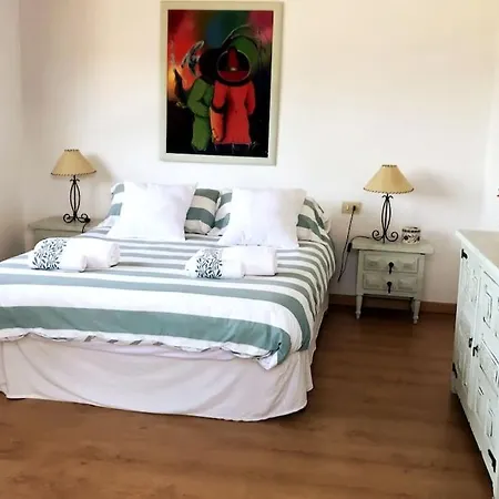 Playa Y Piscina En Сasa de vacaciones