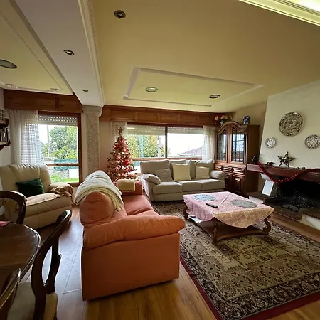 Playa Y Piscina En *