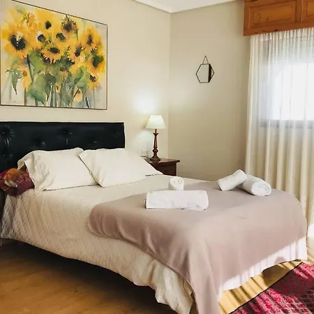 Playa Y Piscina En Nigrán