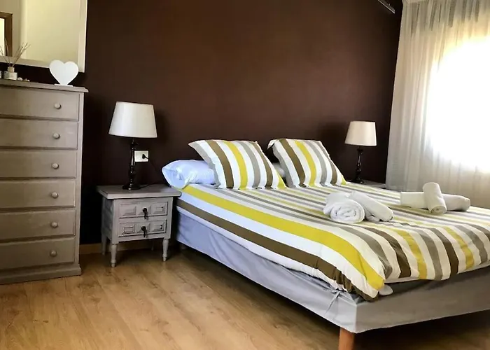 Playa Y Piscina En * Nigrán